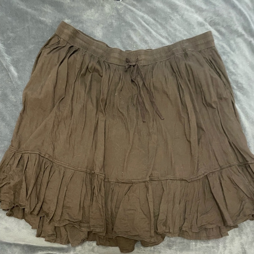 Brown knee length crinkle skirt